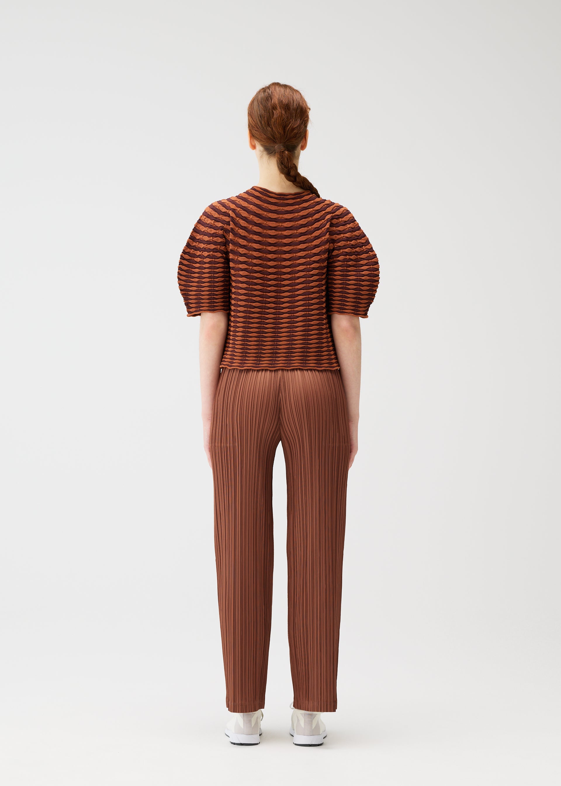 プリーツプリーズ 24SS MUSHROOM KNIT ニット アイテムのご紹介「MUSHROOM KNIT」 – isseymiyake.com