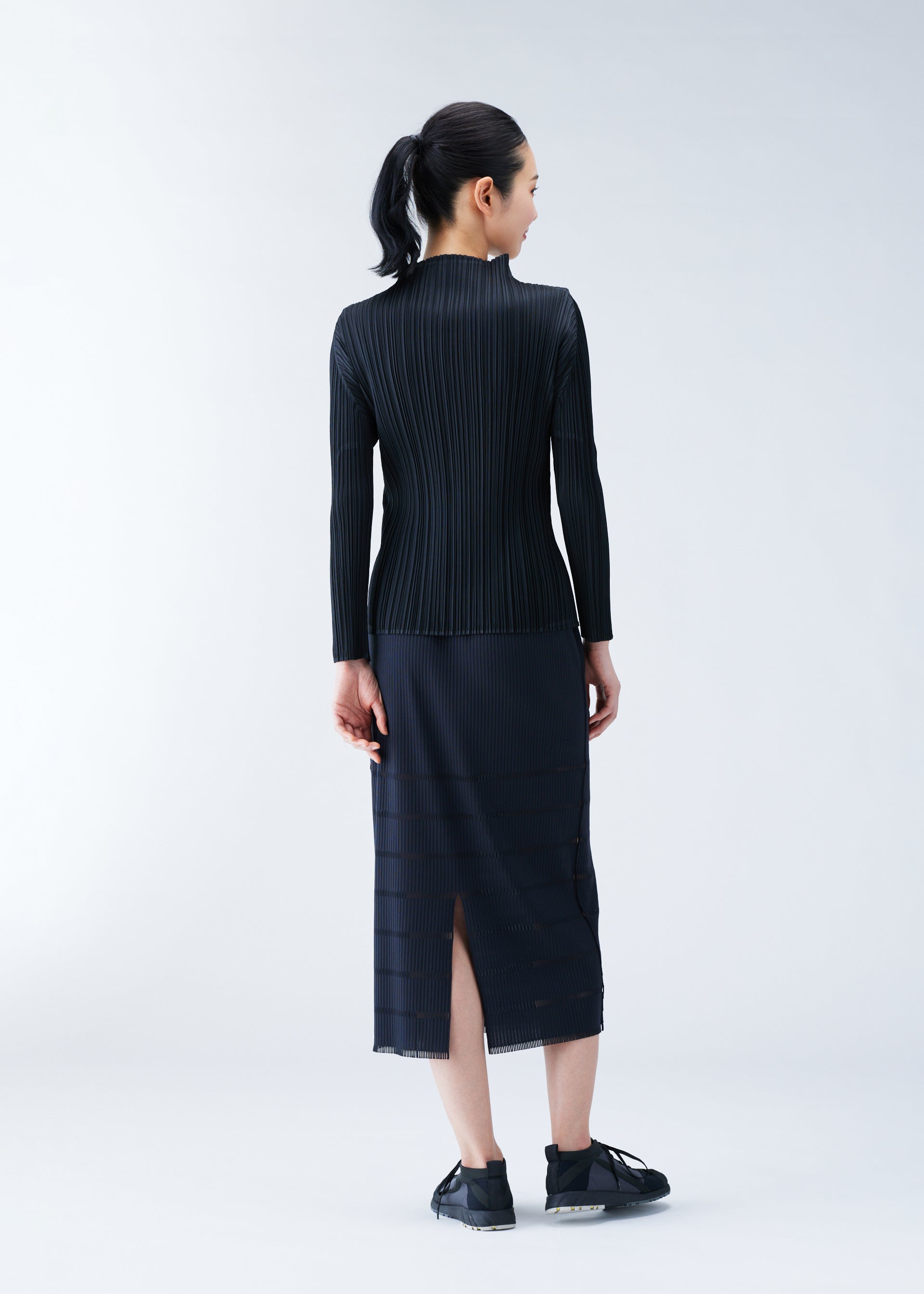 A-POC ABLE ISSEYMIYAKE エイポックエイブル　黒スカート A-POC BASICS – isseymiyake.com