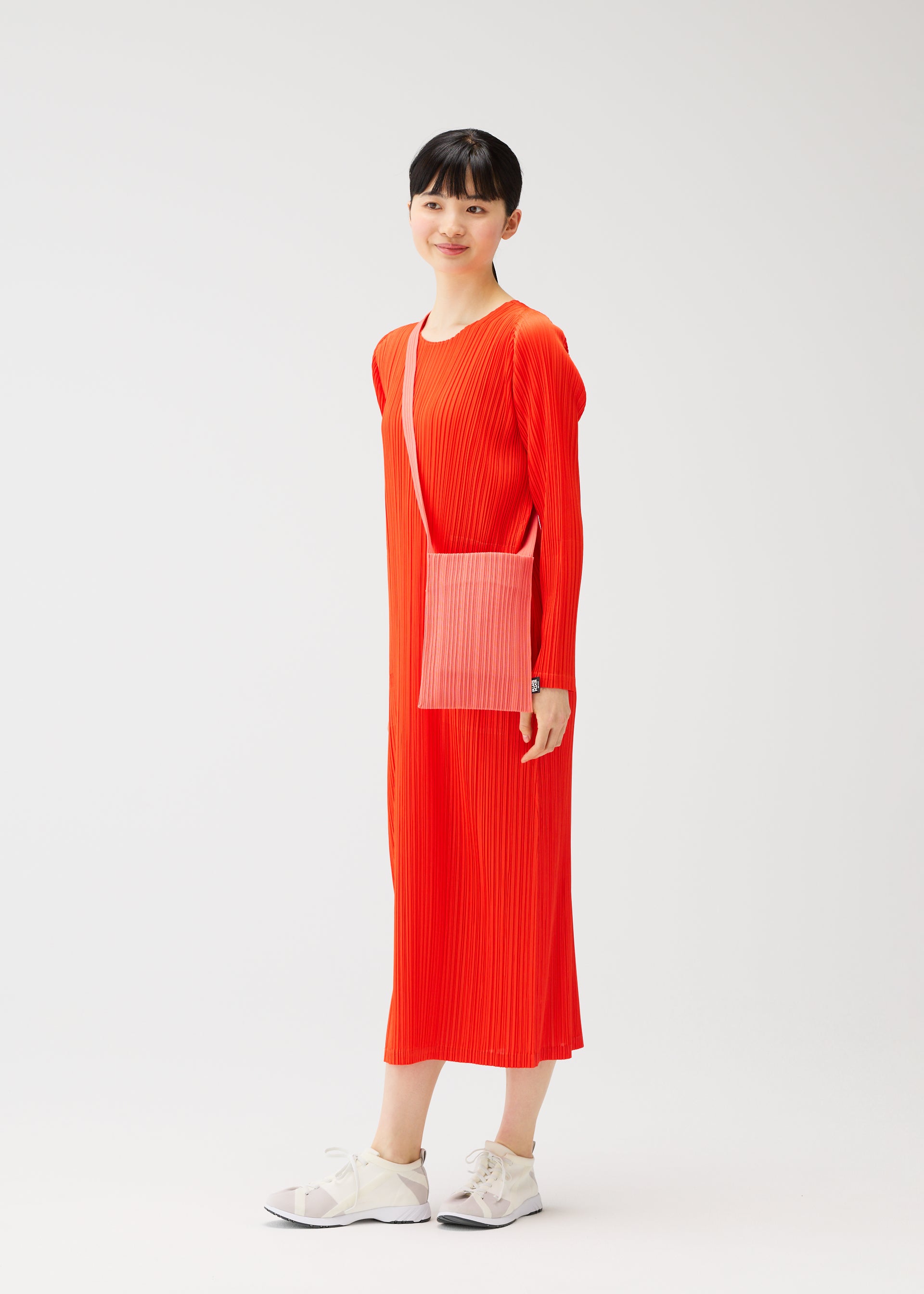 CREPE KNIT BAG – isseymiyake.com