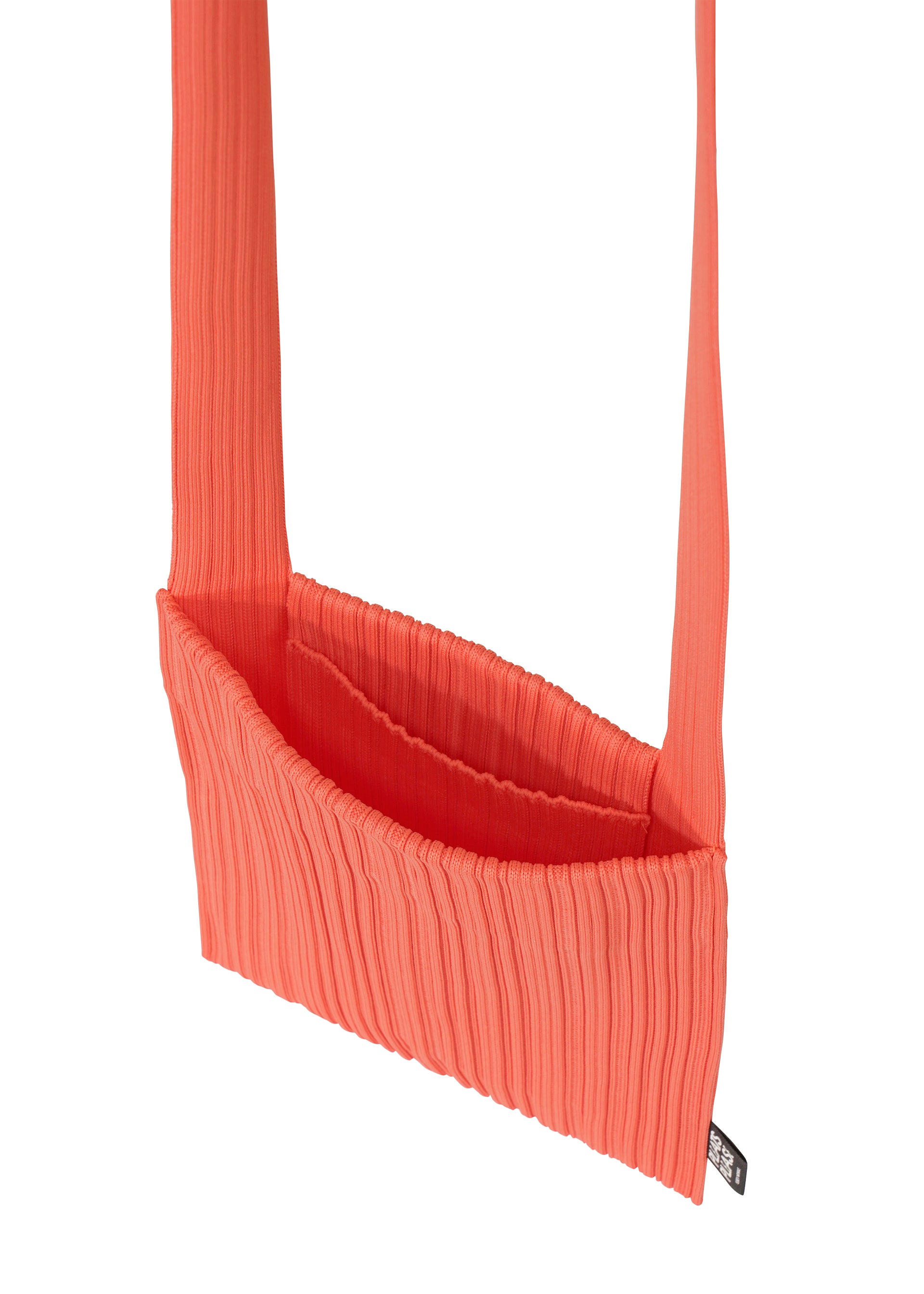 CREPE KNIT BAG – isseymiyake.com