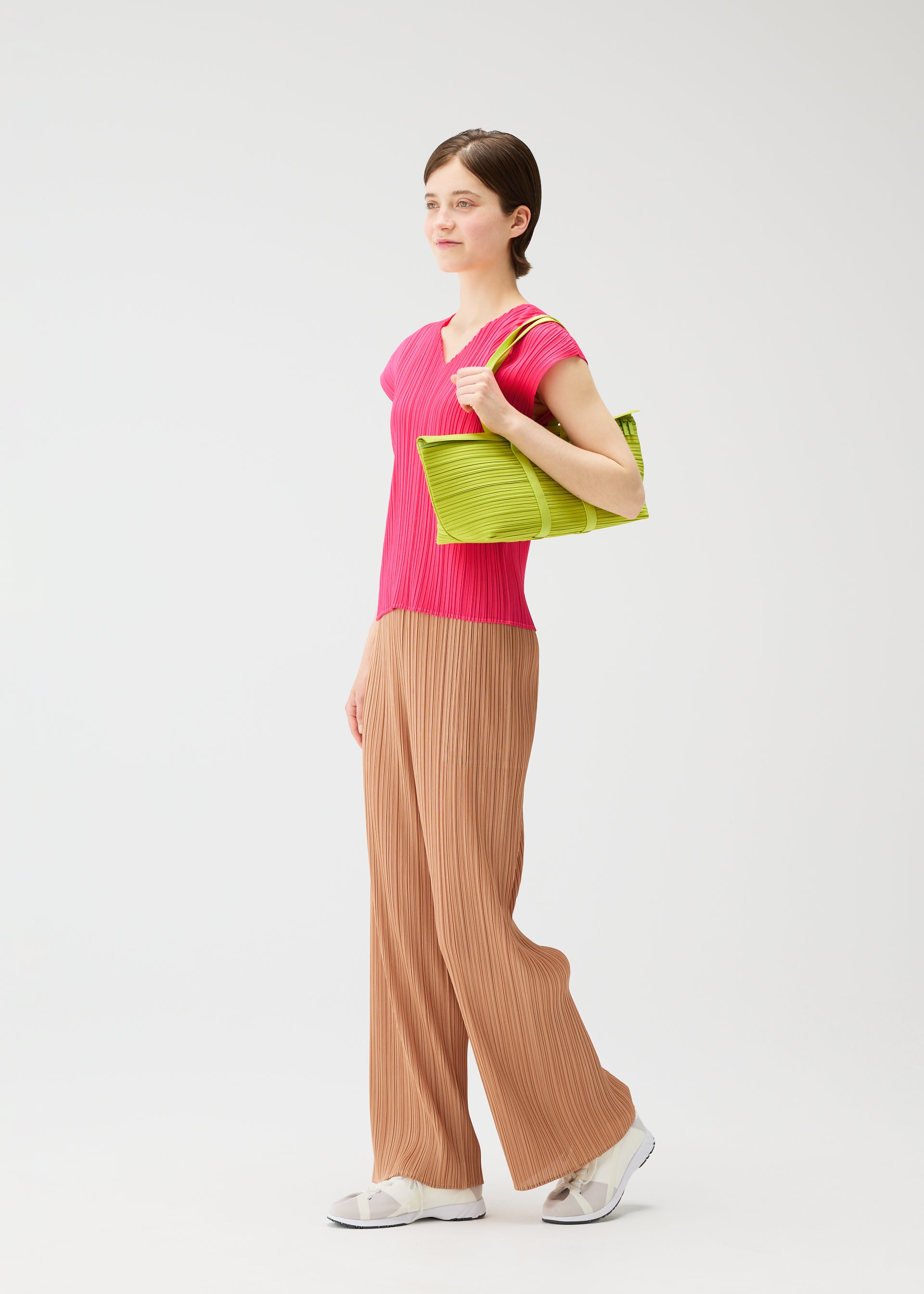 バッグ＆財布／ハンドバッグ – isseymiyake.com