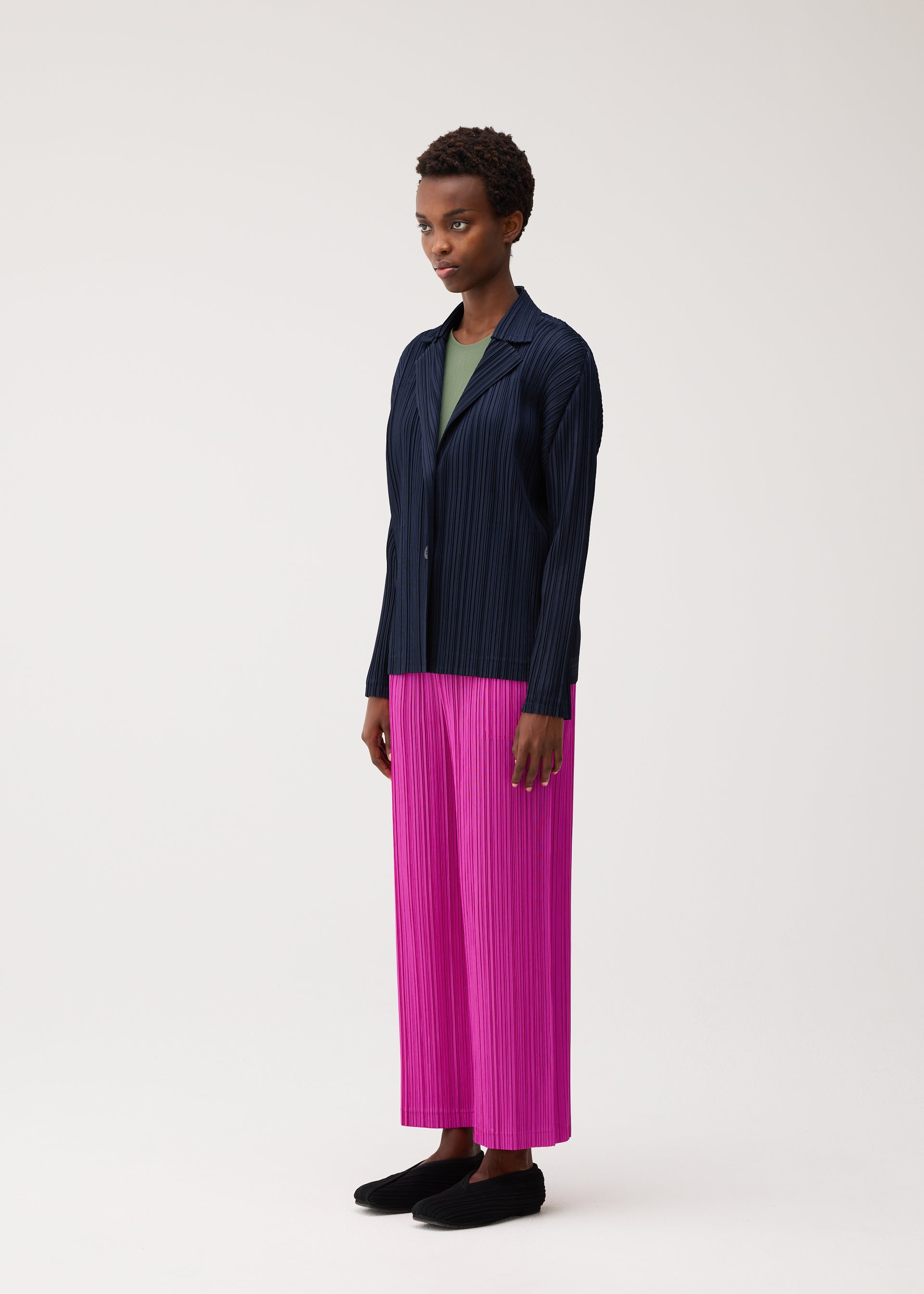PLEATS JACKET – isseymiyake.com