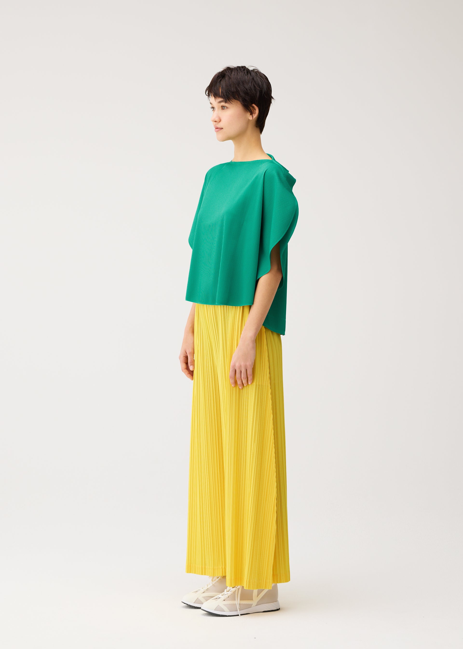 THICKER BOTTOMS 1 – isseymiyake.com