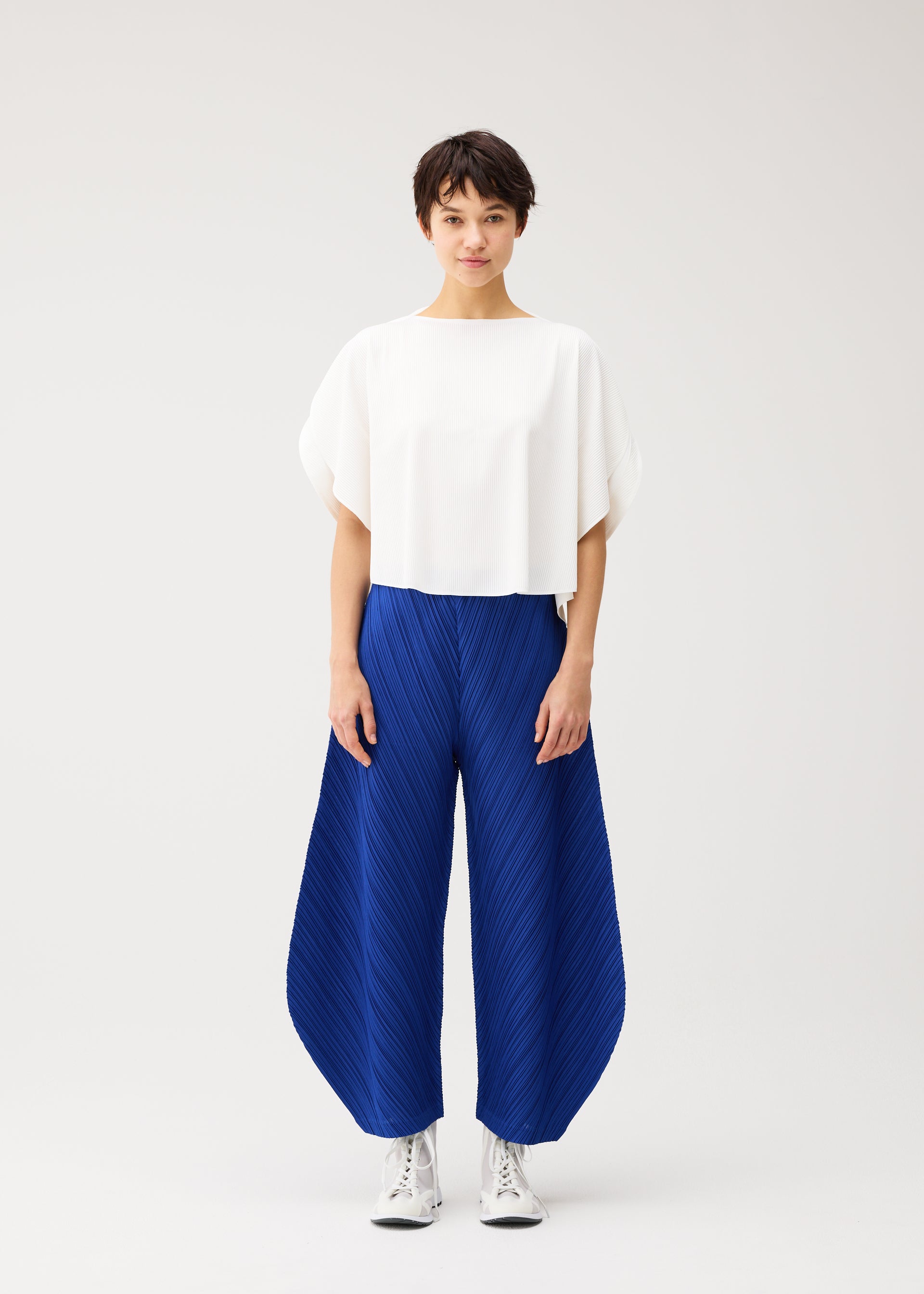 THICKER BOTTOMS 1 – isseymiyake.com
