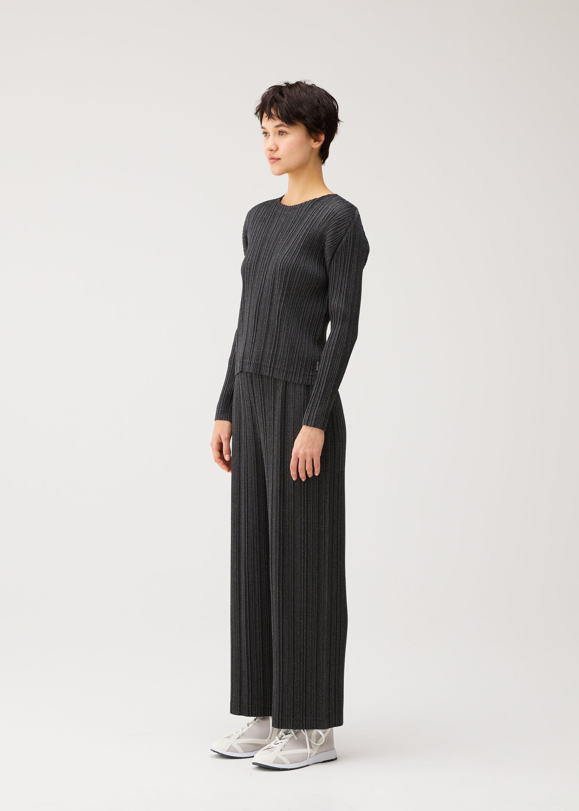 COTTON DENIM BLACK – isseymiyake.com