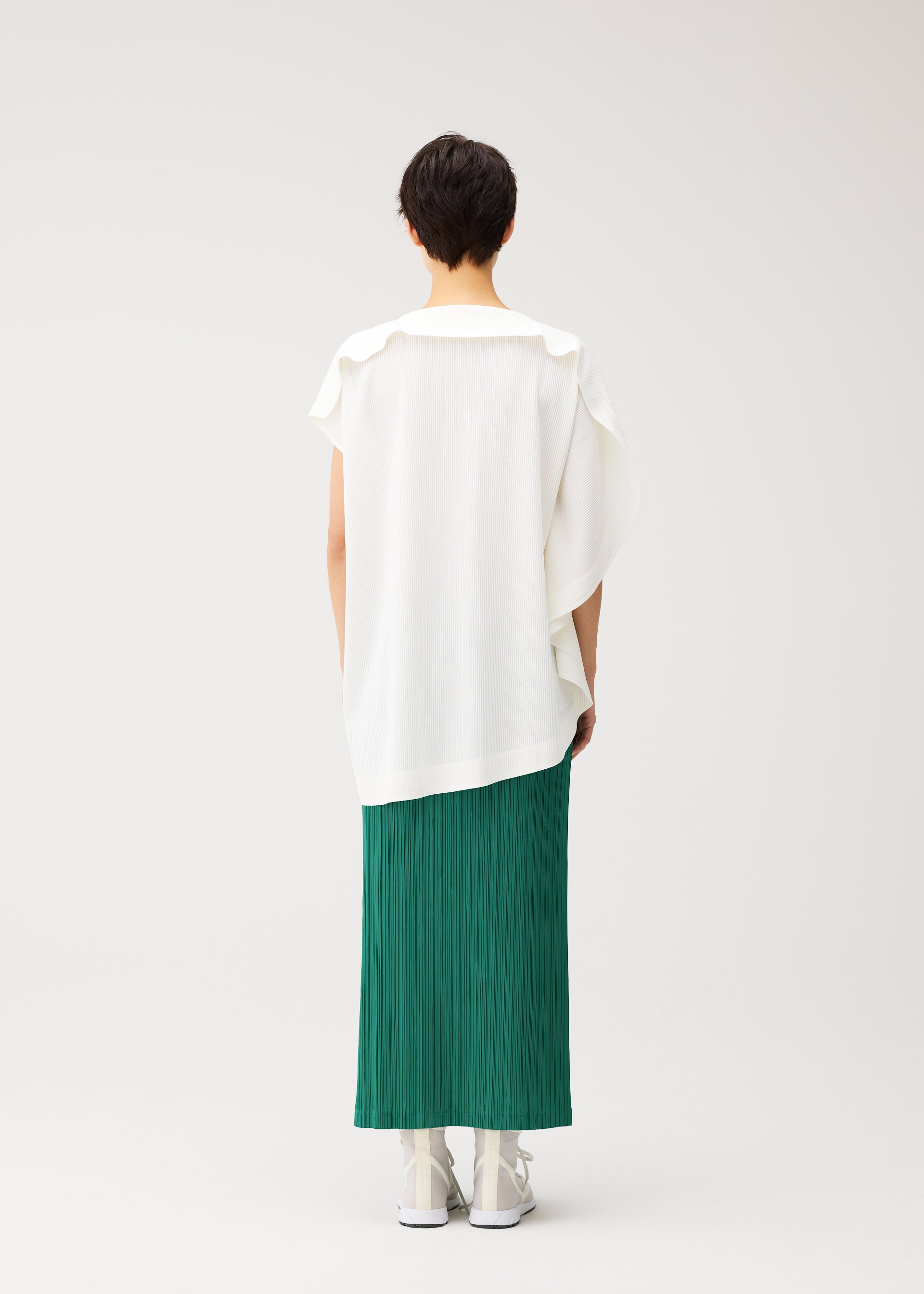 THICKER BOTTOMS 1 – isseymiyake.com