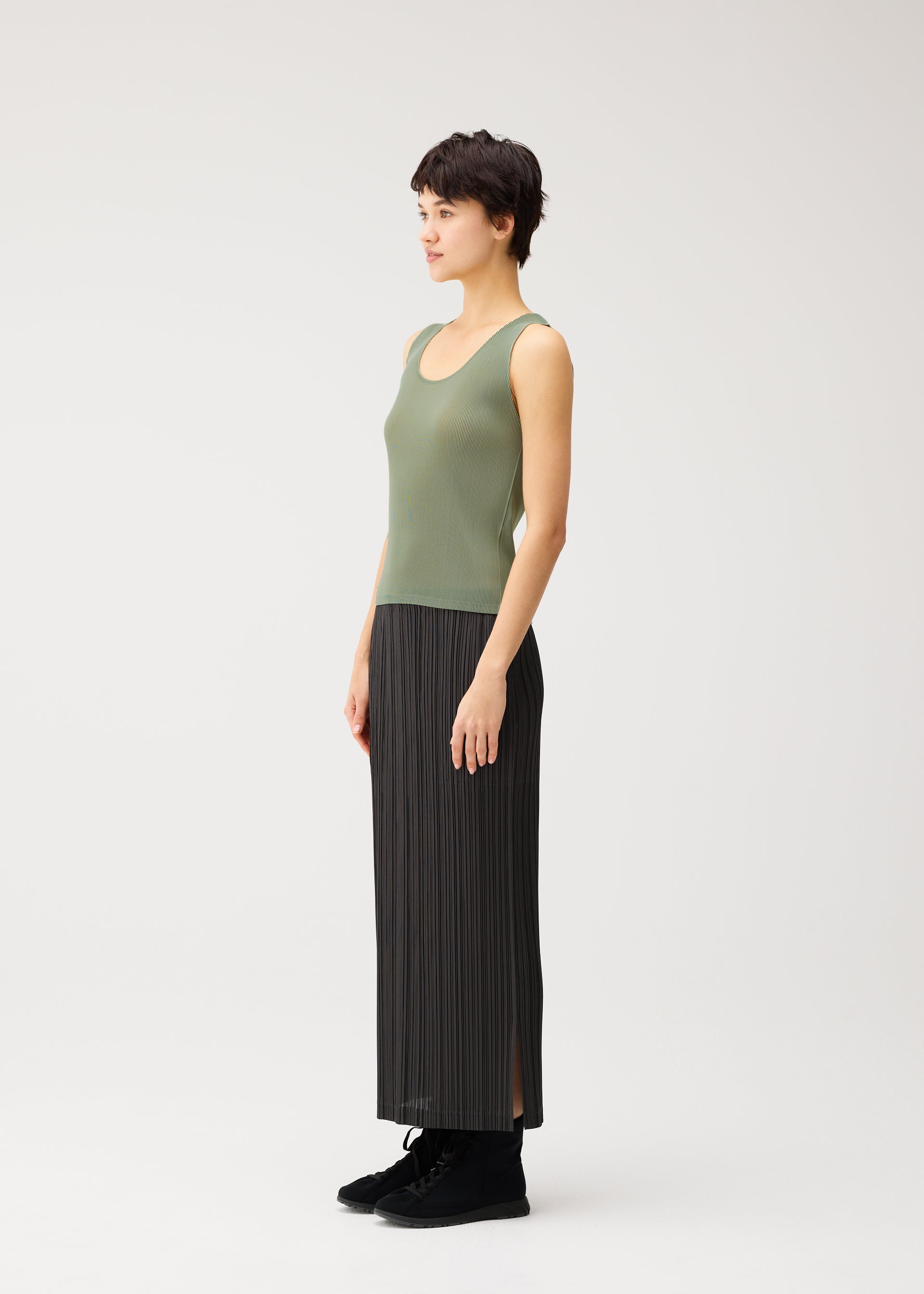 THICKER BOTTOMS 2 – isseymiyake.com