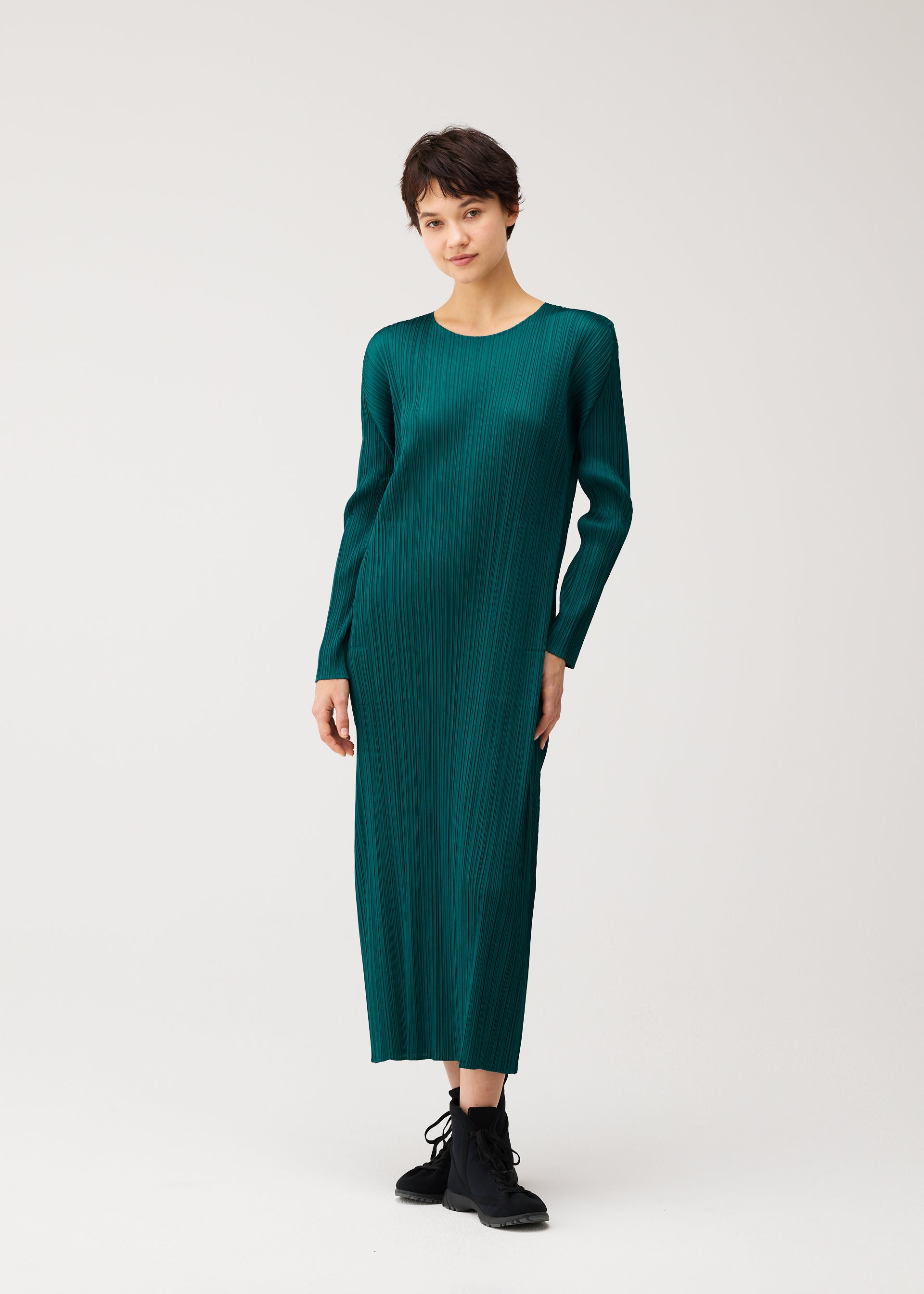 【希少アーカイブ】バスストップ期 カシミア混ワンピース　ヴィンテージマックイーン MONTHLY COLORS : OCTOBER – isseymiyake.com