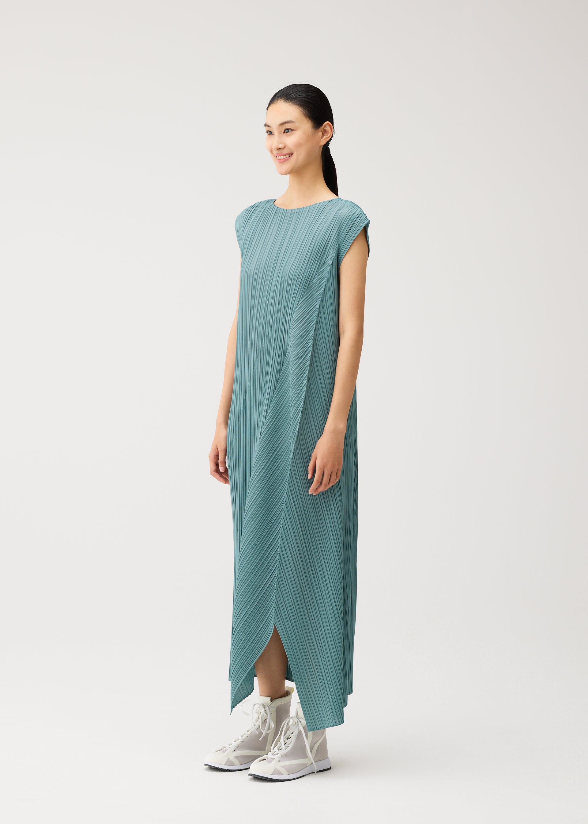 FOLD – isseymiyake.com