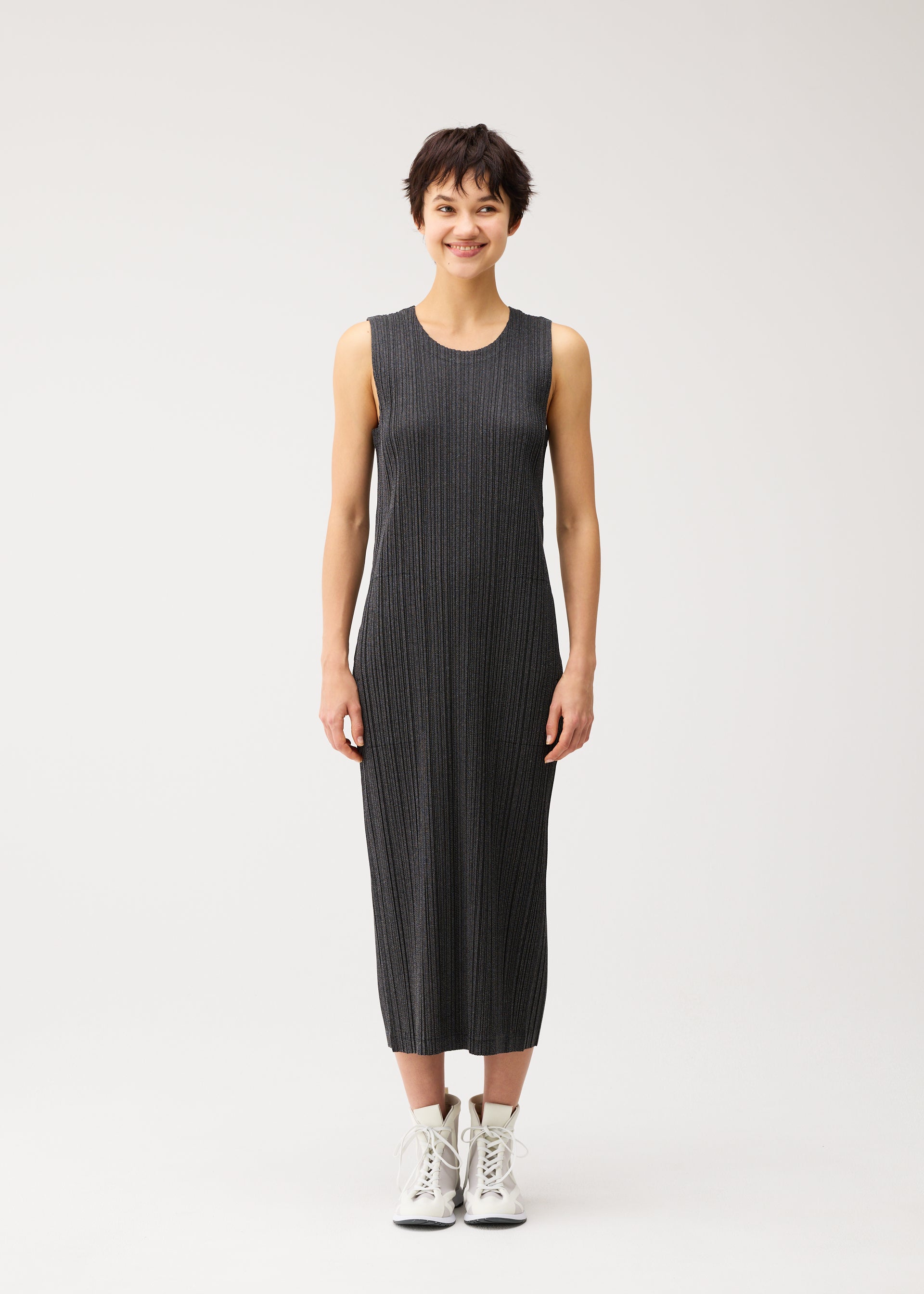 ウィメンズ／ワンピース – isseymiyake.com