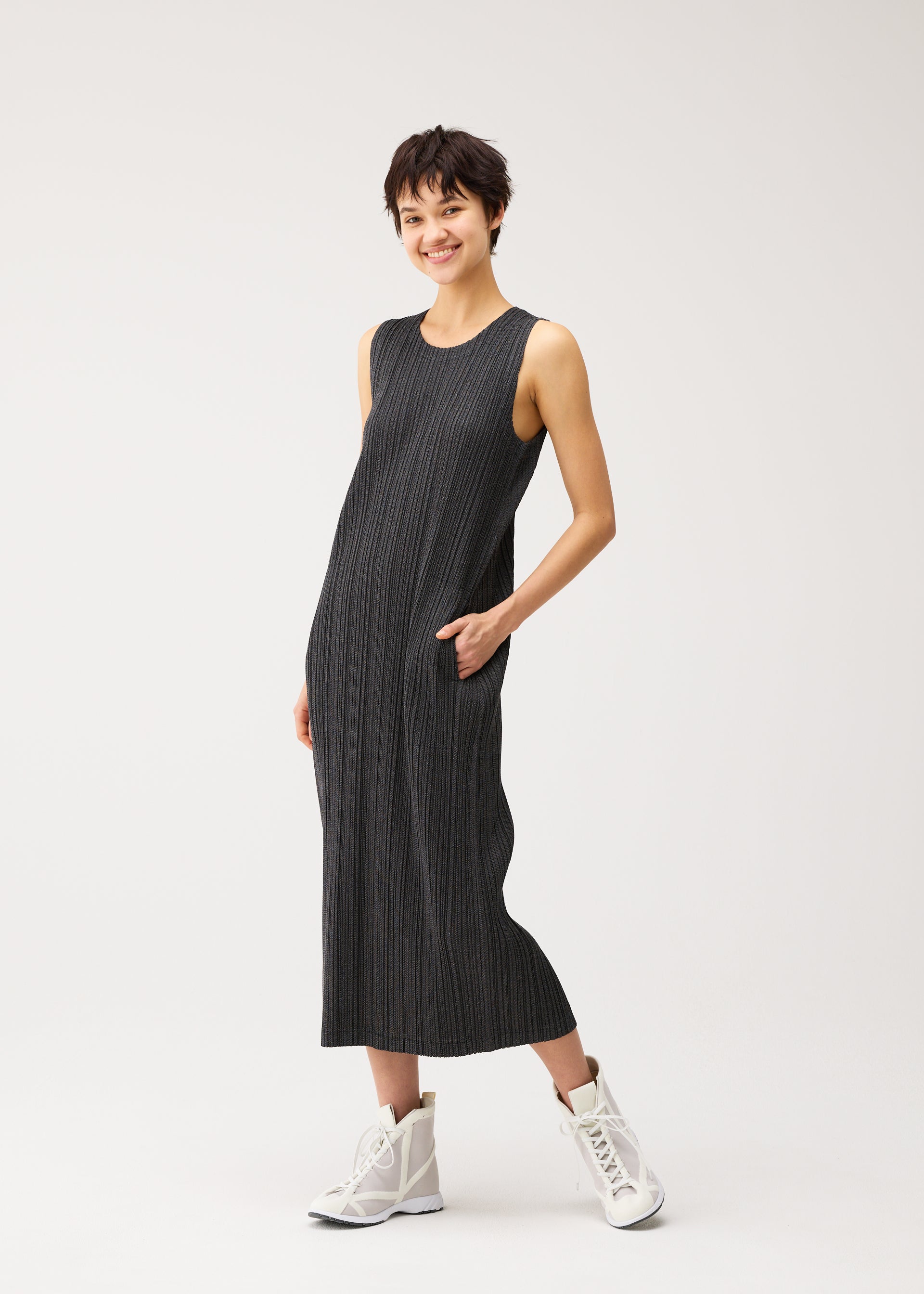 COTTON DENIM BLACK – isseymiyake.com