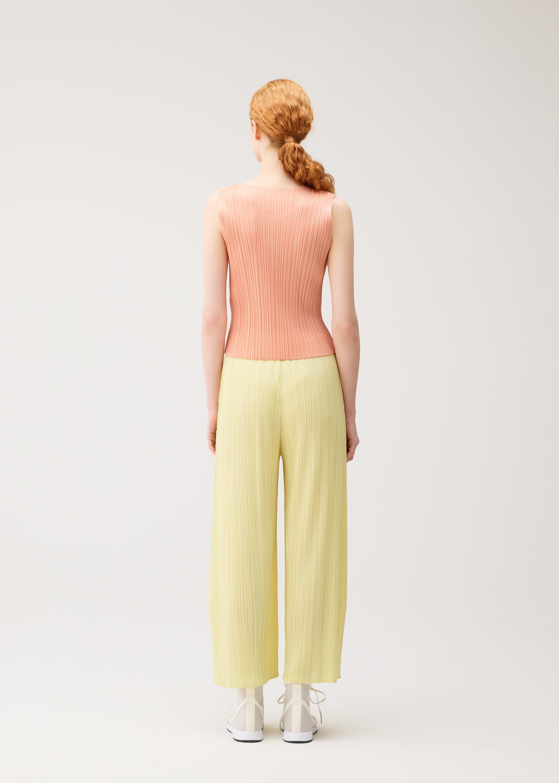 MONTHLY COLORS : JULY – isseymiyake.com