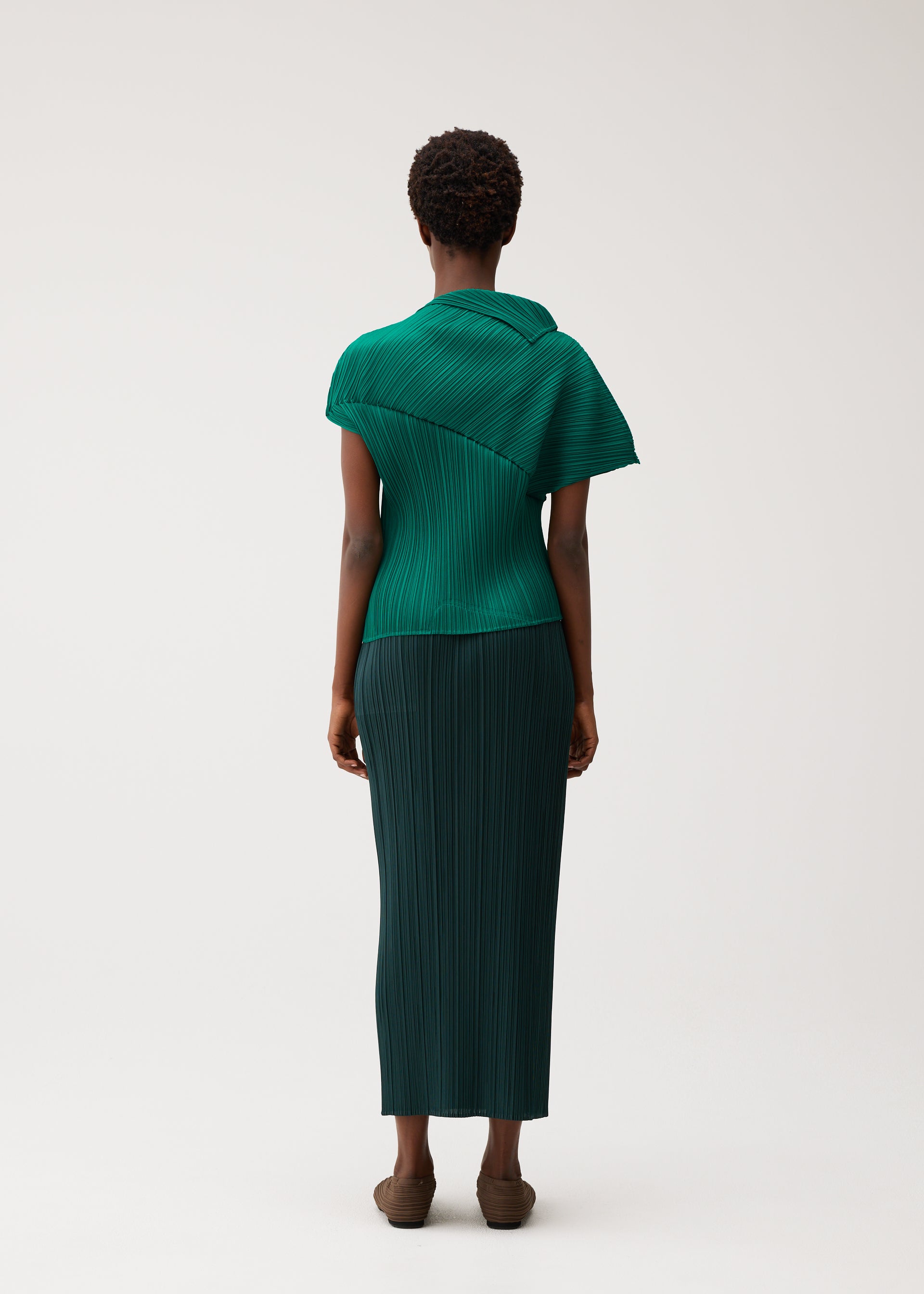 LEAP – isseymiyake.com