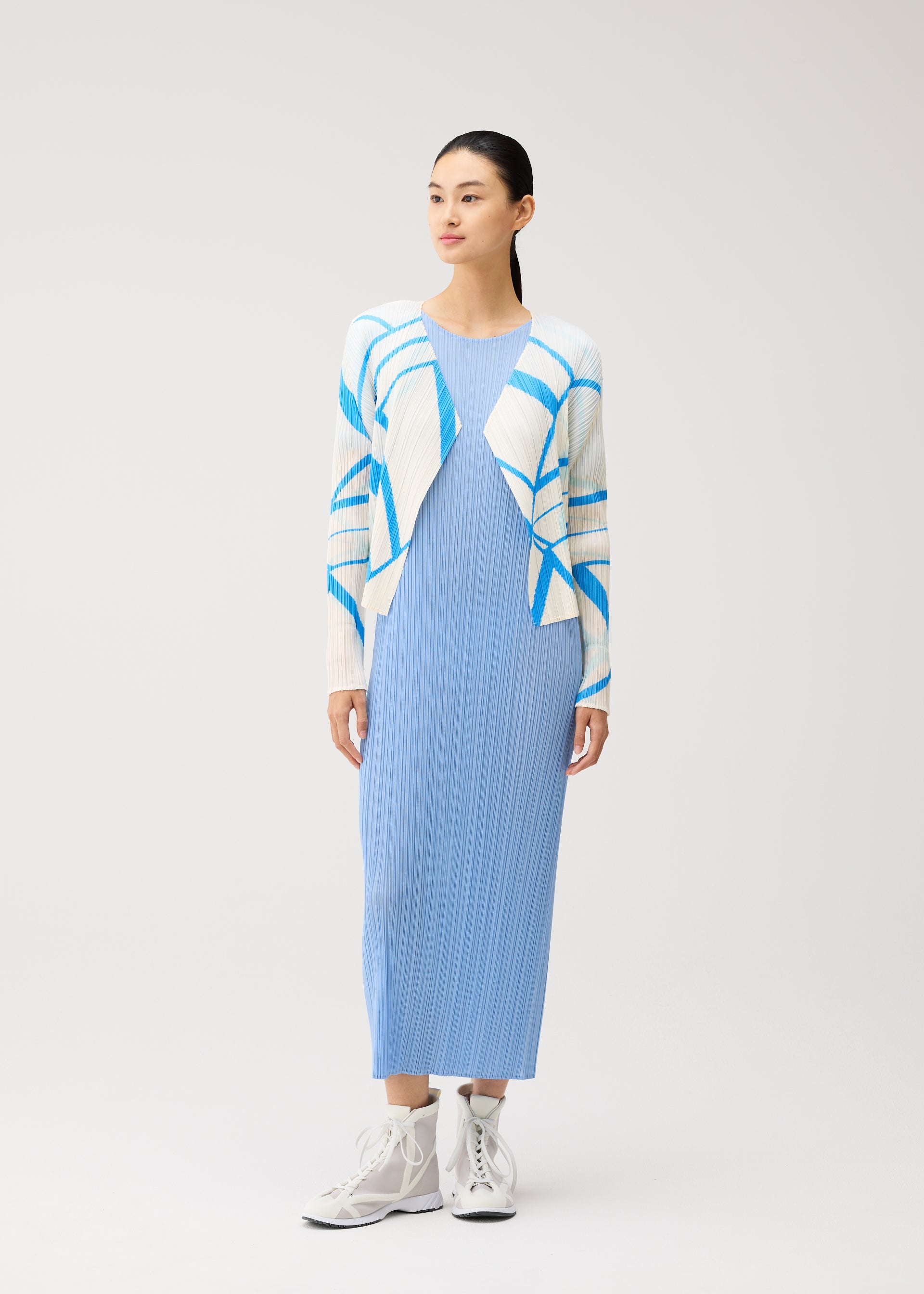 新品タグ付★ISSEY MIYAKE me★総レース 半袖カーディガン 白 F FOLD LINE – isseymiyake.com