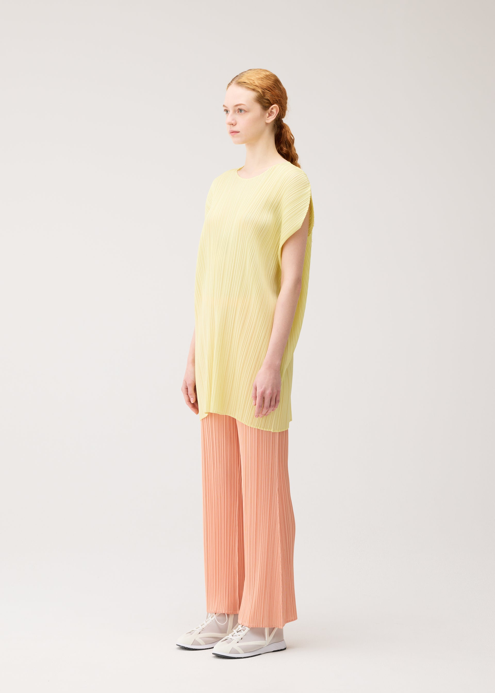 MONTHLY COLORS : JULY – isseymiyake.com