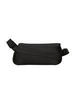 BIAS PLEATS WAIST BAG、バッグ&財布、ブラック
