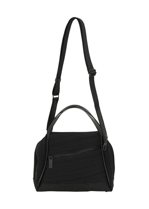 BIAS PLEATS BAG、バッグ&財布_ハンドバッグ、ブラック