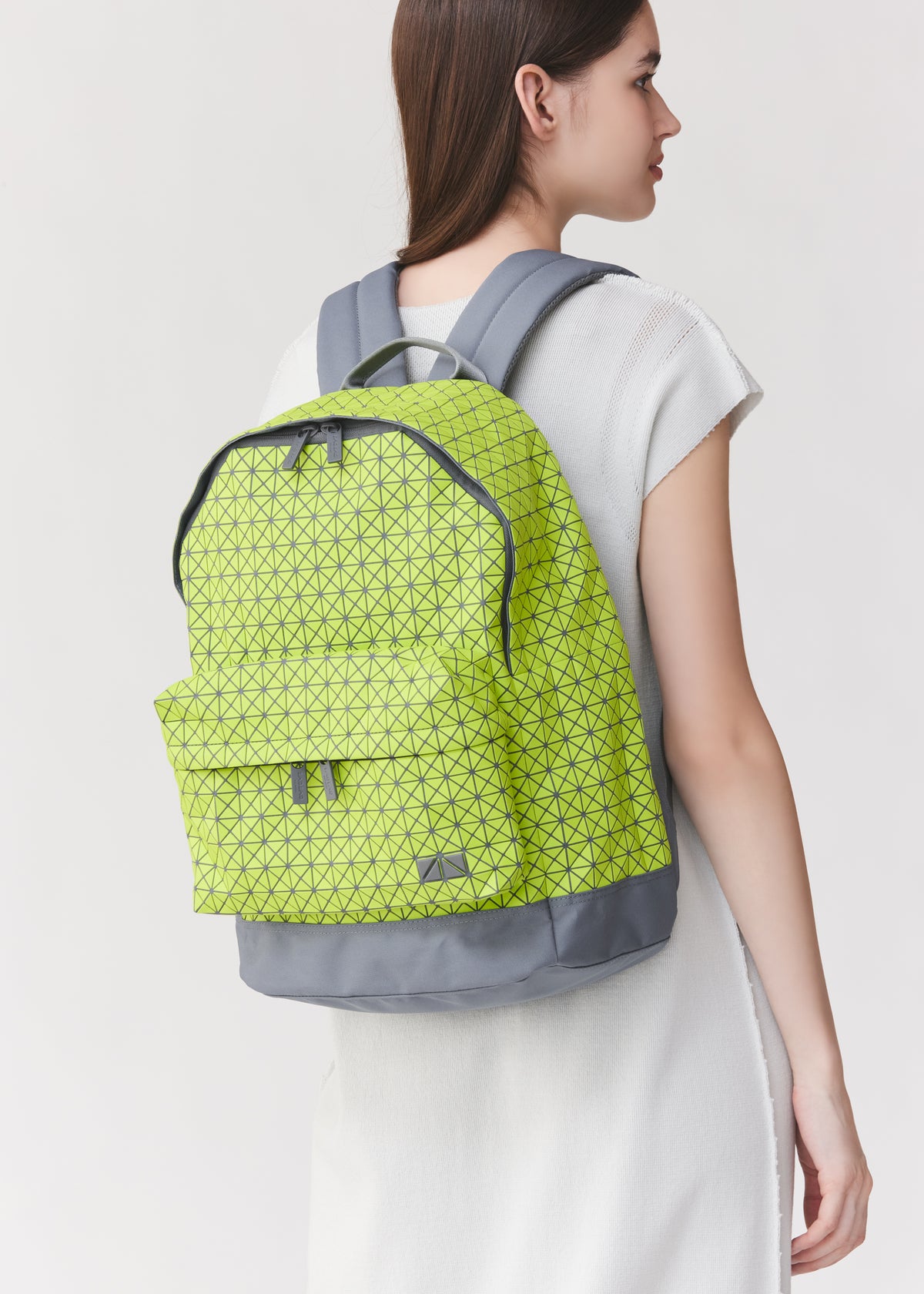 DAYPACK、バッグ&財布_バックパック、着用画像1