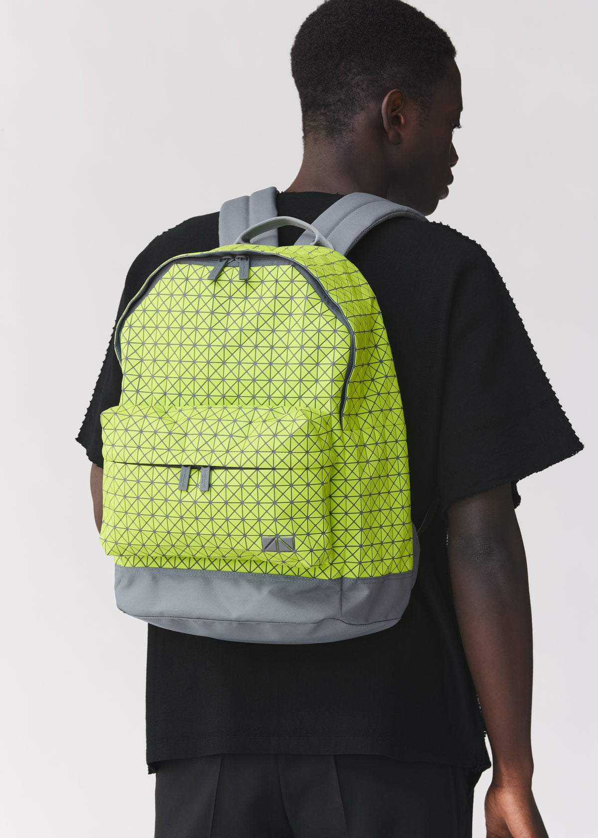 DAYPACK、バッグ&財布_バックパック、着用画像2