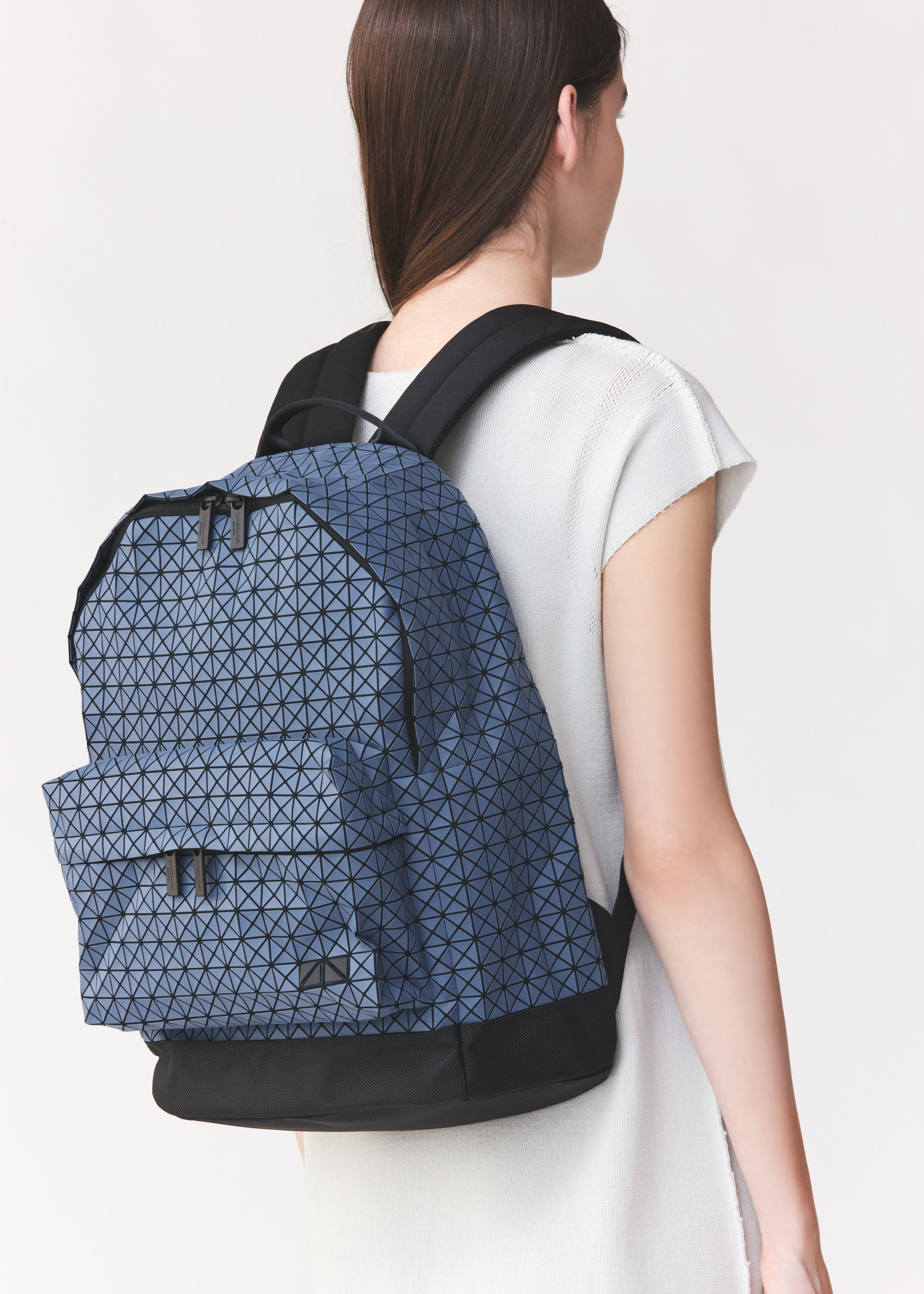 バッグ&財布/バックパック – isseymiyake.com