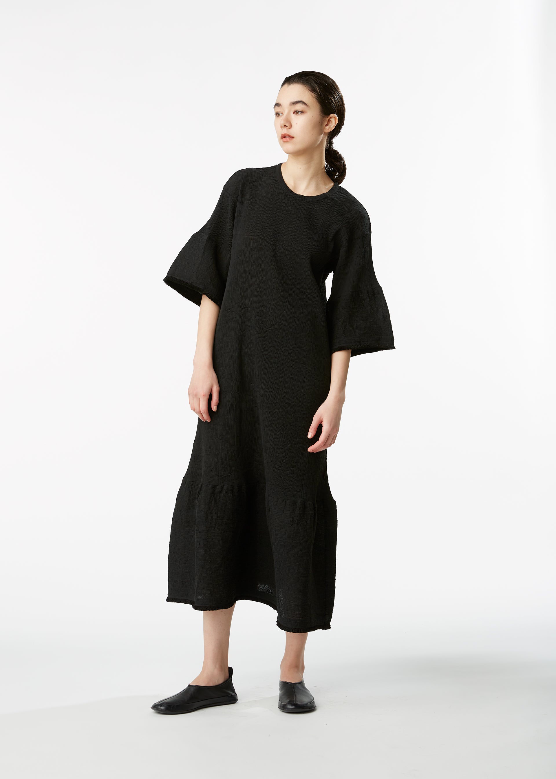KYO CHIJIMI HEM LINE FRINGE、ウィメンズ_ワンピース、着用画像1