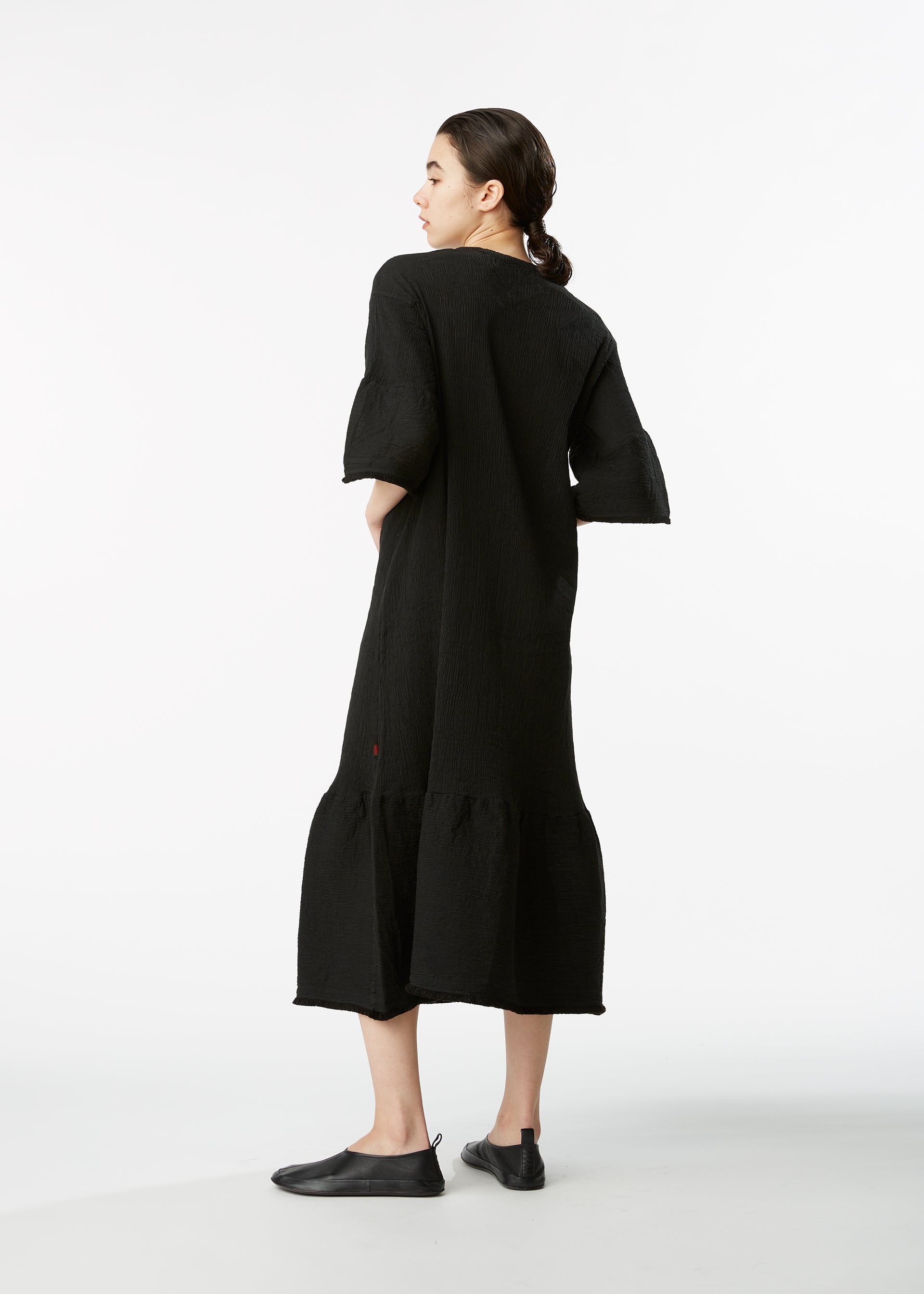KYO CHIJIMI HEM LINE FRINGE、ウィメンズ_ワンピース、着用画像2