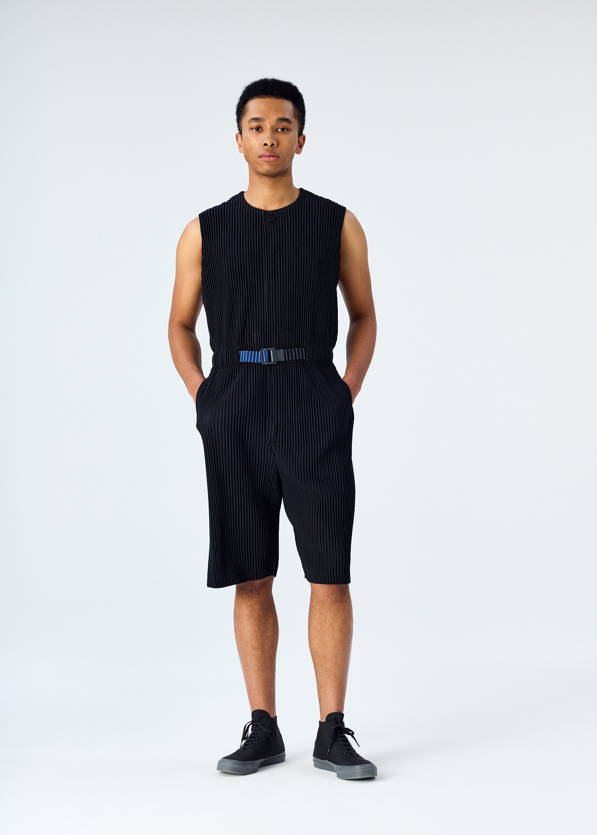 PLEATS BOTTOMS 1 – isseymiyake.com