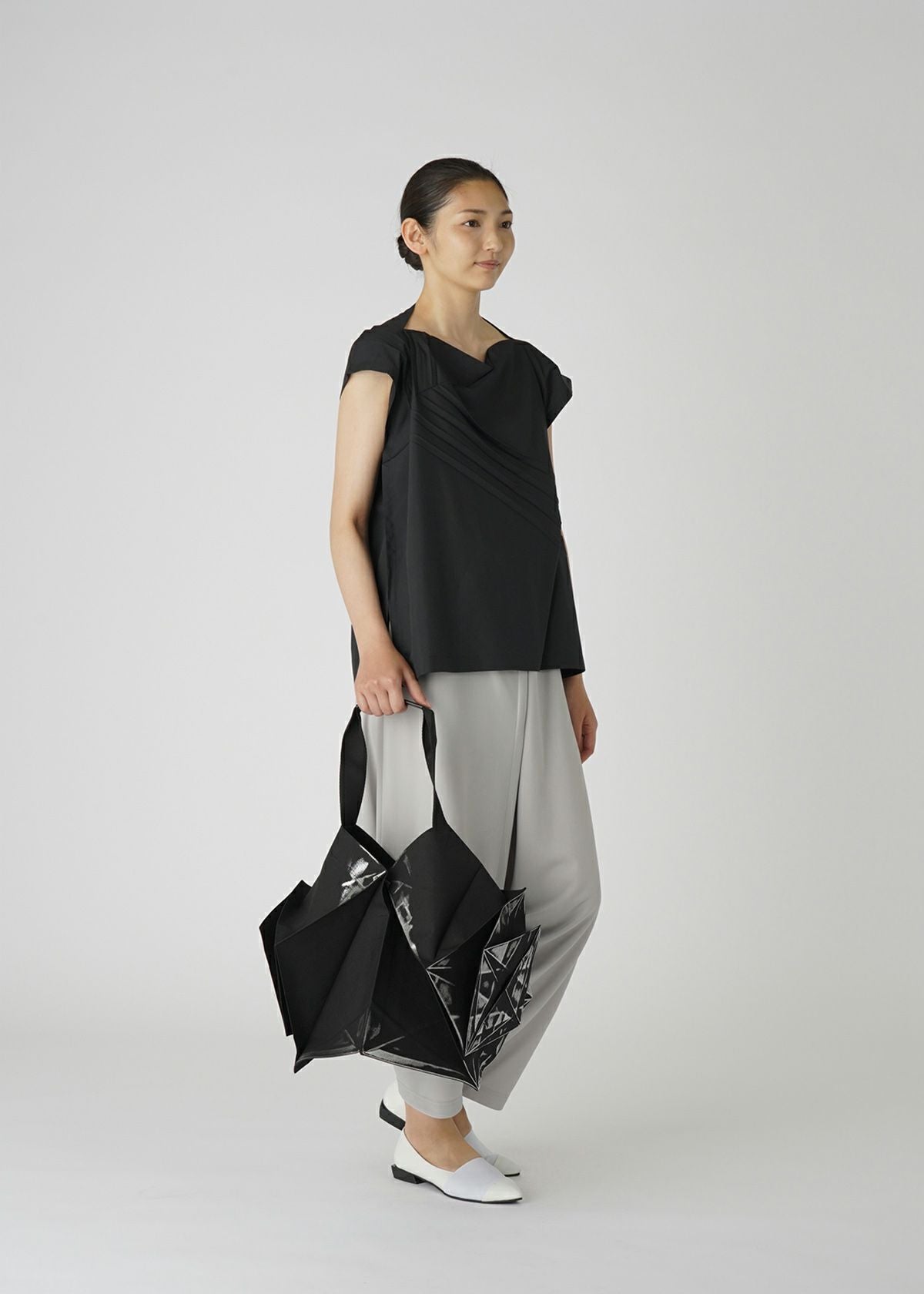 ISSEY MIYAKE  132 5. STANDARDトップス