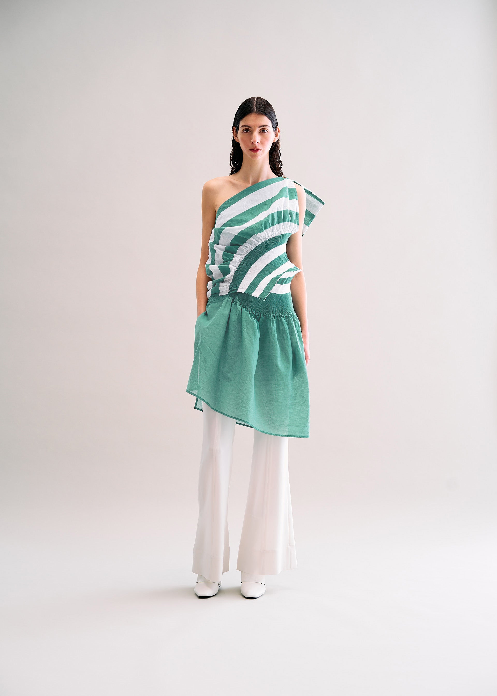 ウィメンズ／トップス／チュニック – isseymiyake.com