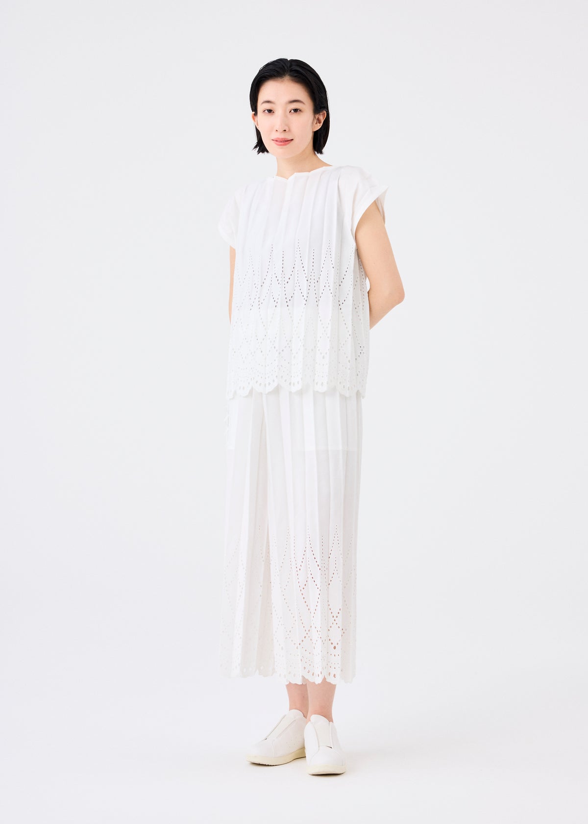LACE PLEATS、ウィメンズ_トップス_トップ、着用画像3