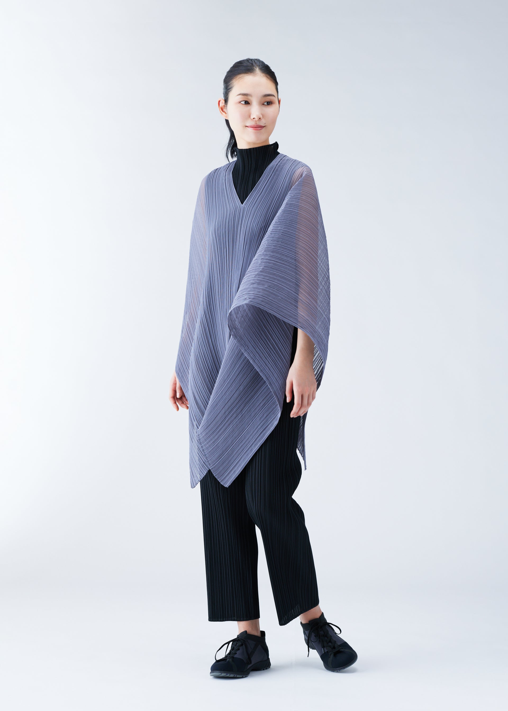 PLEATS PLEASE ISSEY MIYAKE – isseymiyake.com