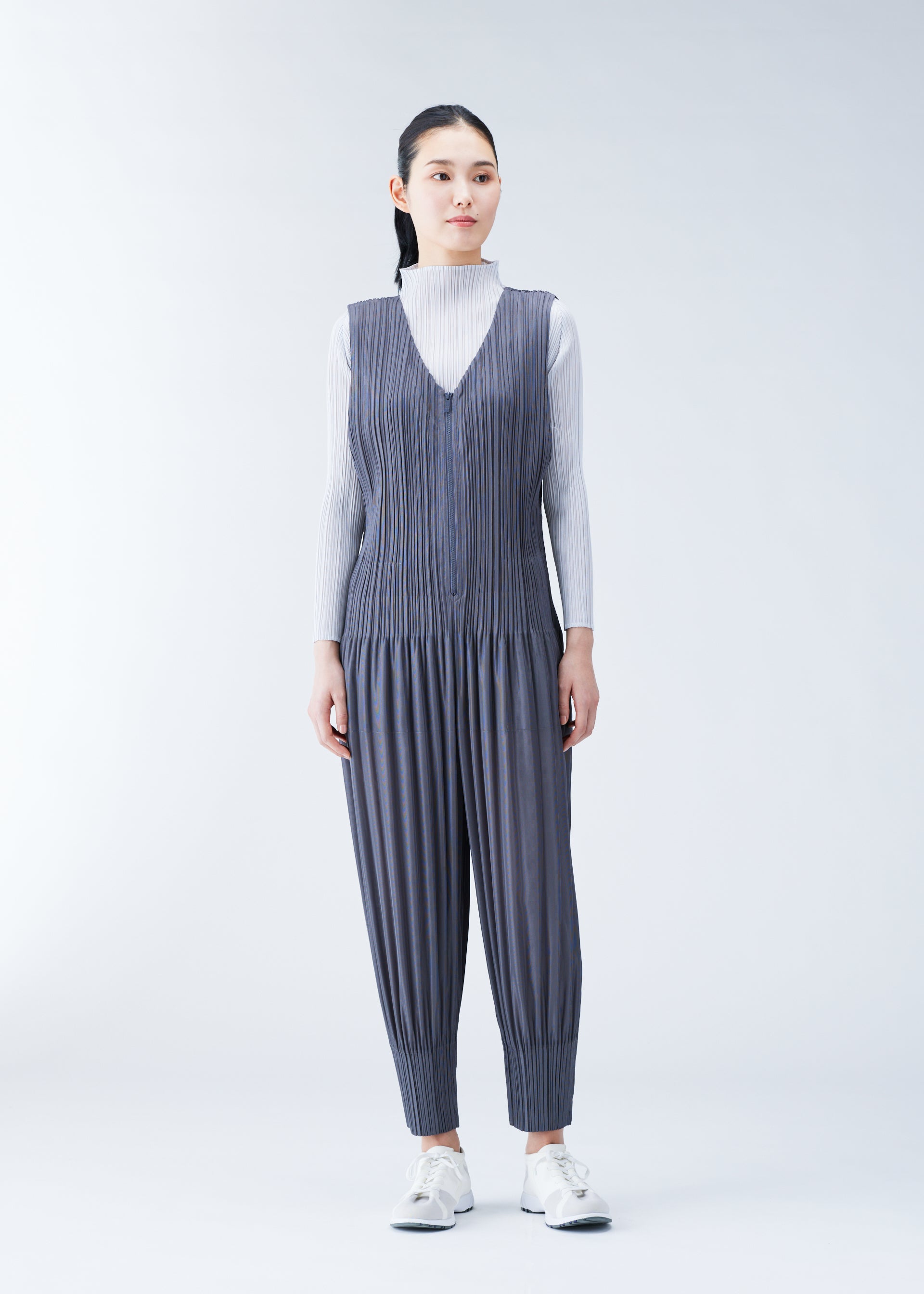 PLEATS PLEASE ISSEY MIYAKE – Page 3 – isseymiyake.com