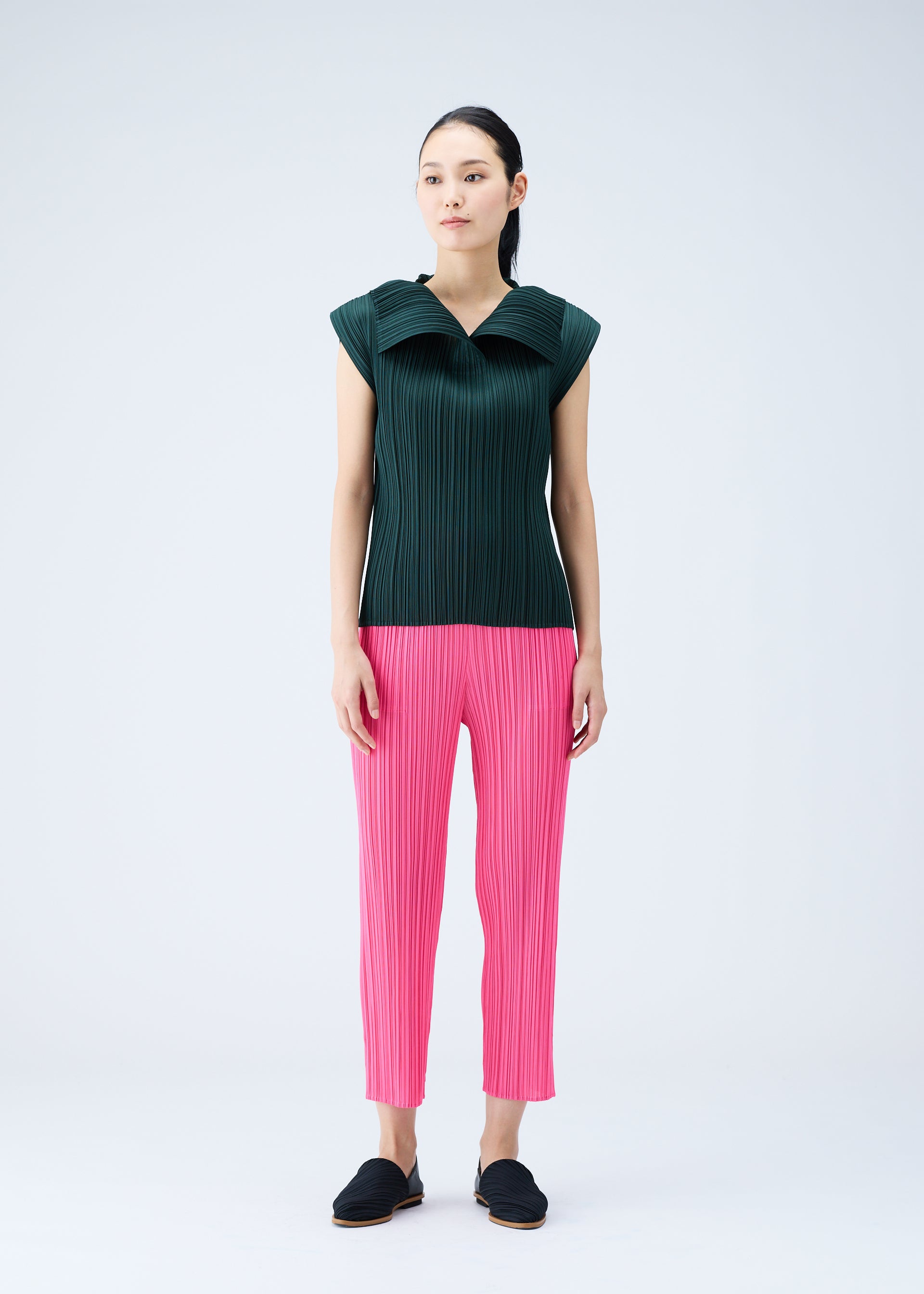 PLEATS PLEASE ISSEY MIYAKE – isseymiyake.com